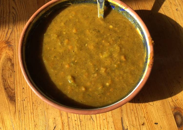 La Meilleur Recette De Soupe moulinée aux carottes chou kale et vermicelles