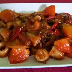 Cumi Saus Asam Manis Pedas রেসিপির প্রধান ছবি