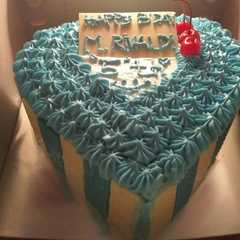 Blackforest cake with chocolate bluewhite রেসিপির প্রধান ছবি