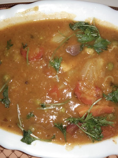A picture of Green Peas Masoor Dal.
