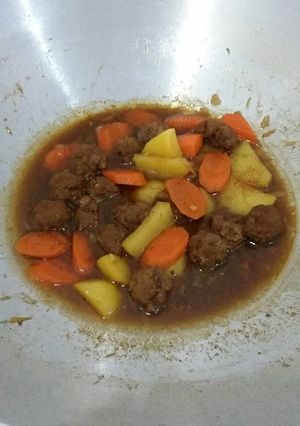 Foto resep Semur Bola Daging Sapi