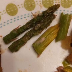 A picture of Sauteed asparagus.