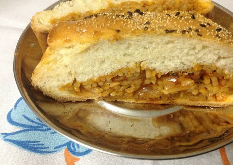 Simple Way to Make Spaghetti Stuffed Bread in A Minutes for Mom