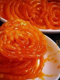 কেশর জিলিপি (Kesar jilipi recipe in bengali) রেসিপির প্রধান ছবি