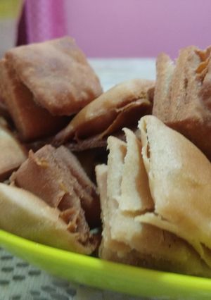 A picture of Atta khari A healthy version.