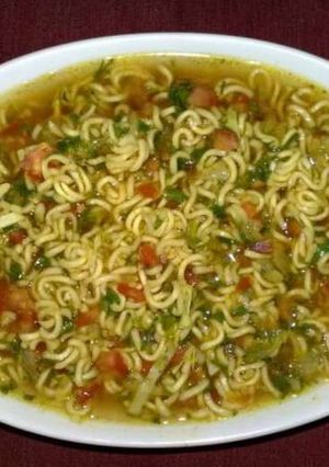 صورة لوصفة اندومي بالخضار🍲
