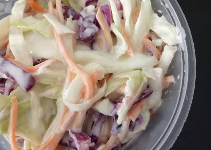How to Prepare Super Quick Homemade Coleslaw Salad