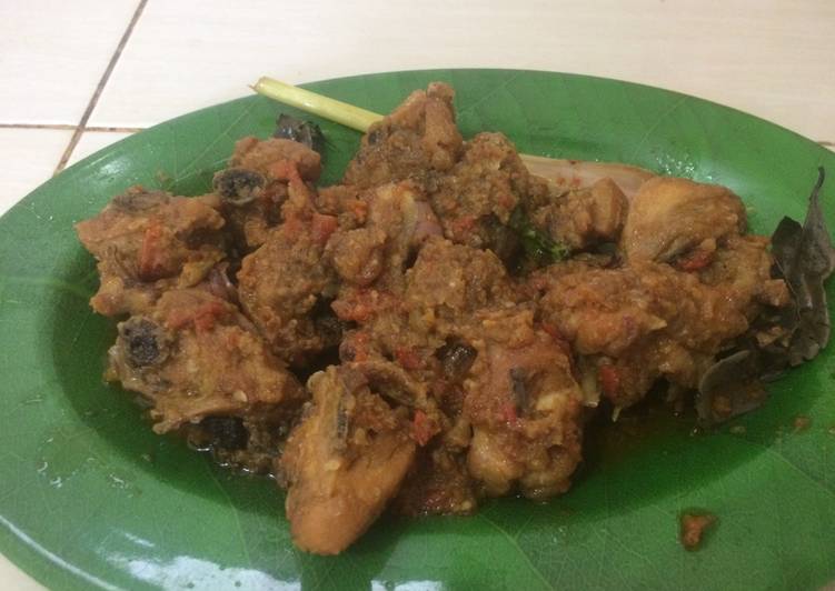 Resep Ayam goreng base genep (bumbu bali), Bisa Manjain Lidah