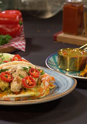 Una foto de Gyros de filetesde pollo adobados