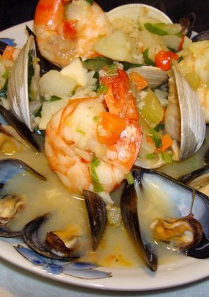 A picture of SEAFOOD SOUP, JON STYLE.