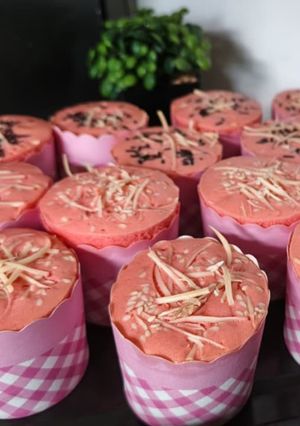 Foto resep Cupcake Strawberry isi Coklat (Metode All in One)