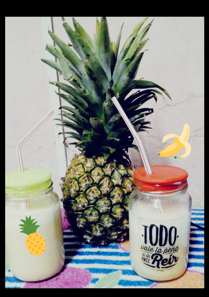 Una foto de Licuado de Ananá 🍍 & Banana 🍌 🎉