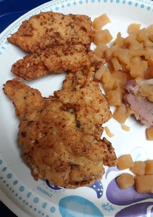 A picture of Herb, and Almond Flour Crusted Chicken.