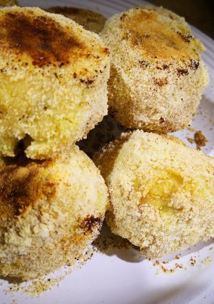 صورة لوصفة كرات البطاطا محشوة ومغلفة بالبقسماط 🥔