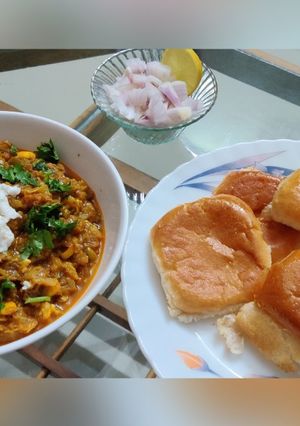 A picture of Pav Bhaji.