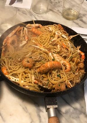 Foto di Scampi alla busara bianca/con pasta