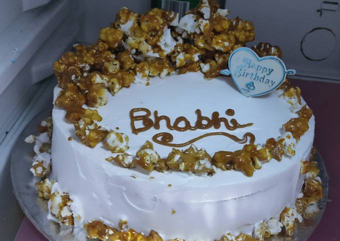 CARAMEL POPCORN CAKE! - The Scran Line - YouTube