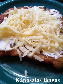 Káposztás lángos recept fotója