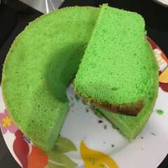 รูปของ Pandan Chiffon Cake 6 Telur