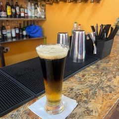 A picture of Beer cocktail ; Black&tan.