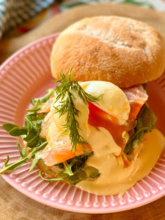 Una foto de Huevos benedictinos