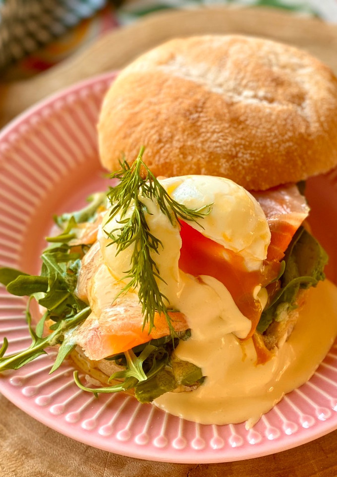 Una foto de Huevos benedictinos