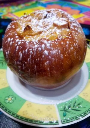 Una foto de Manzana asada rellena🍎