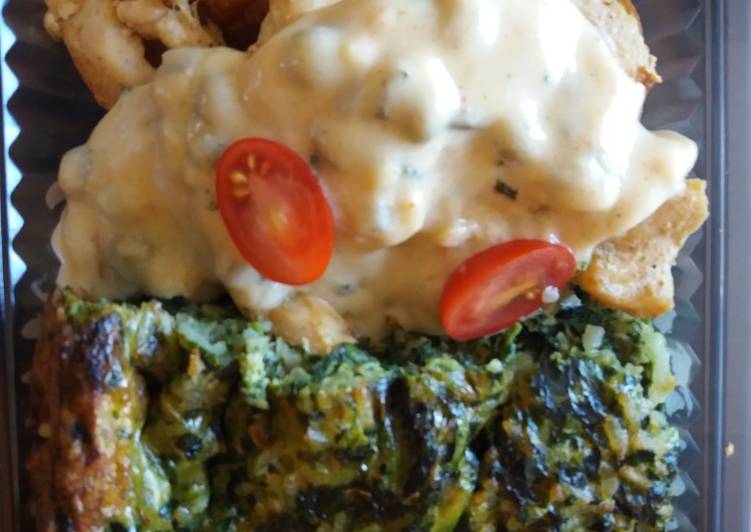 Pollo al wok salsa delirante Pastel de verduras y papas bravas