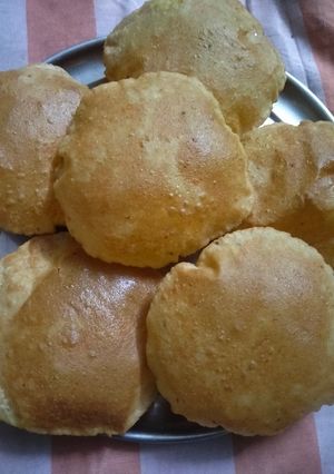 A picture of Ajwain puri.