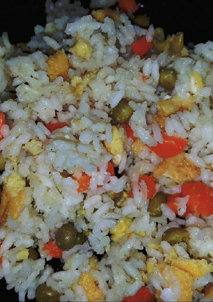 Una foto de Arroz tres delicias