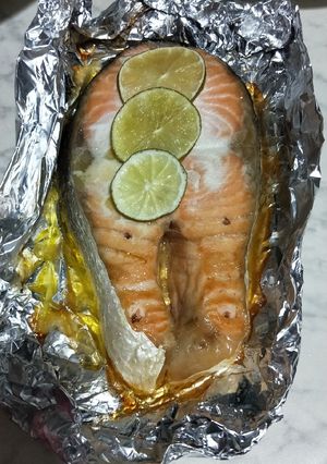 A picture of Creamy Lemon Baked Salmon.