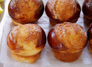 A picture of Butter Sugar Bread, Muffin Pan Bread, homemade bread.