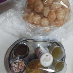 A picture of Ragda pani puri.. with special for jeera pani flavour.