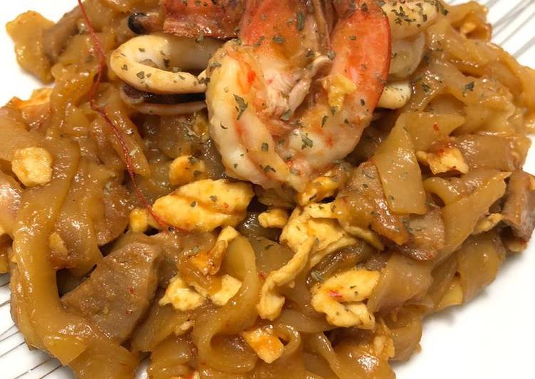 Cara Gampang Membuat Kwetiau goreng ala restaurant (char kway teow), Bisa Manjain Lidah