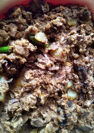 A picture of Banana flower curry.