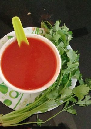 A picture of Tomato carrot and beetroot soup.
