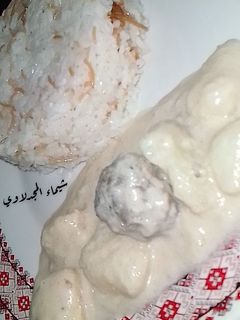 صورة لوصفة كفتة وبطاطا بطحينية مع رز بشعيرية