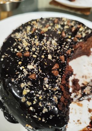 A picture of Hot chocolate cake.