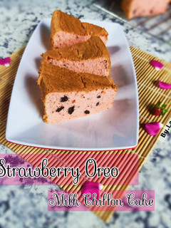 Foto resep Strawberry Oreo Milk Chiffon Cake