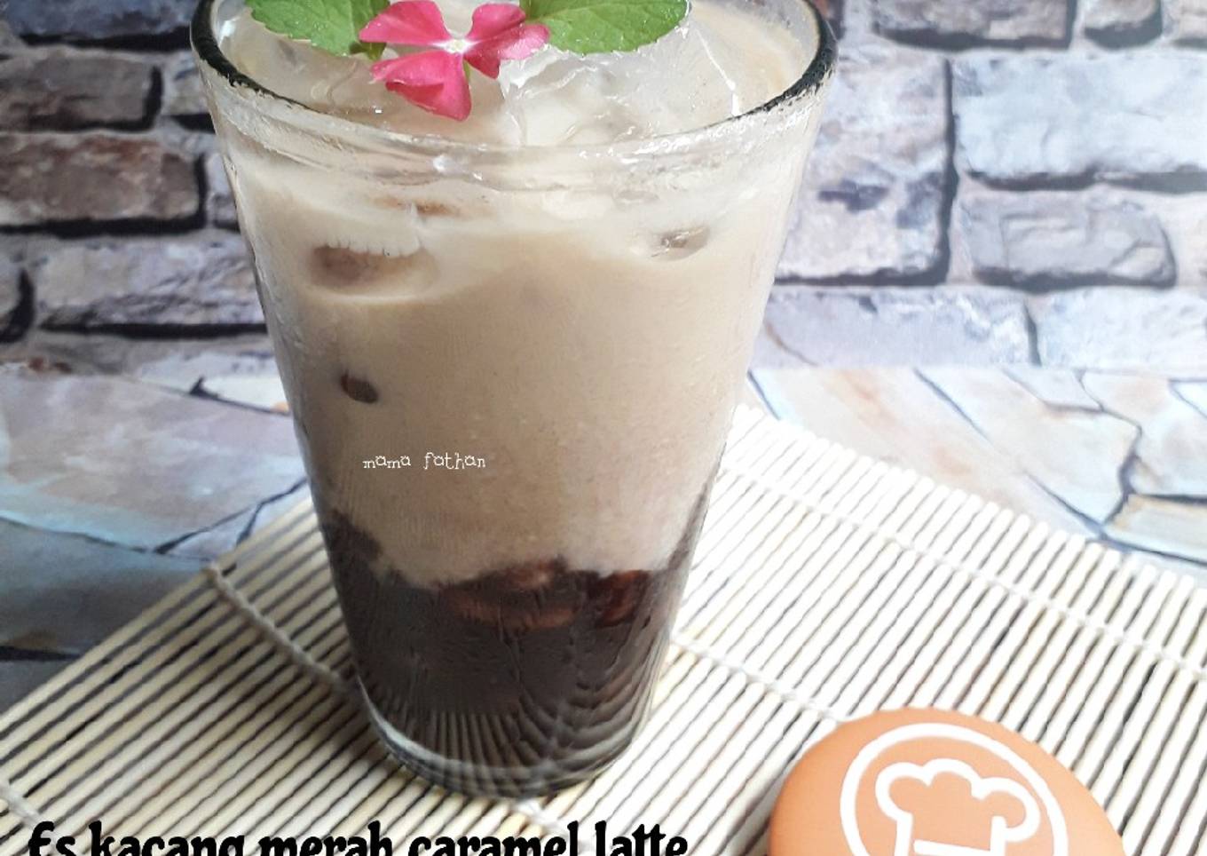 Es kacang merah caramel latte