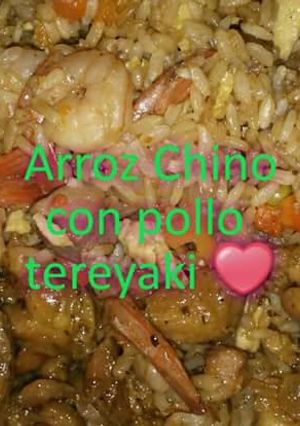 Una foto de Arroz Chino con pollo Teriyaki hecho en casa