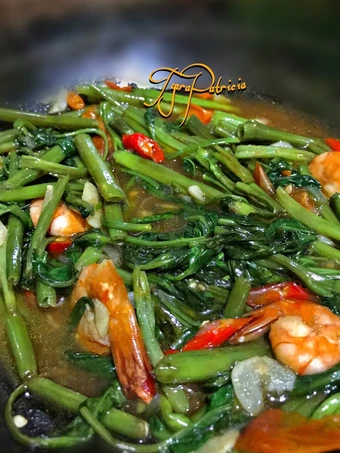 Cara Mudah Menyiapkan Resep Cah Kangkung Udang saus Tiram yang  Bikin Ketagihan Anti Ribet, Sempurna