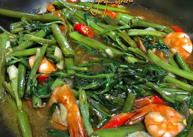 Langkah Mudah Membuat Resep Cah Kangkung Udang saus Tiram