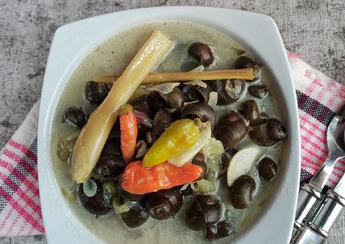 Resep Gangan Haliling (Tutut/Keong Sawah/Siput Masak Berkuah) yang Enak