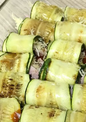 Una foto de Rollitos o canelones de calabacín