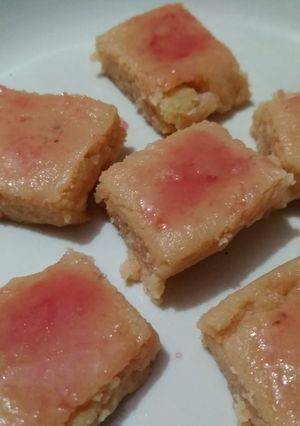 A picture of Rose burfi.