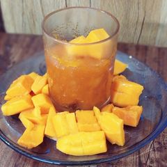 A picture of Ripe mango jam.