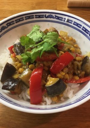 A picture of Coconut & Lime Dhal with Aubergines & Peppers.