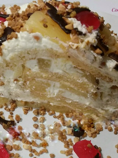 Una foto de Arrollado/brazo gitano, con piña y nata