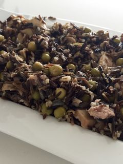 Una foto de Arroz salvaje con guisantes